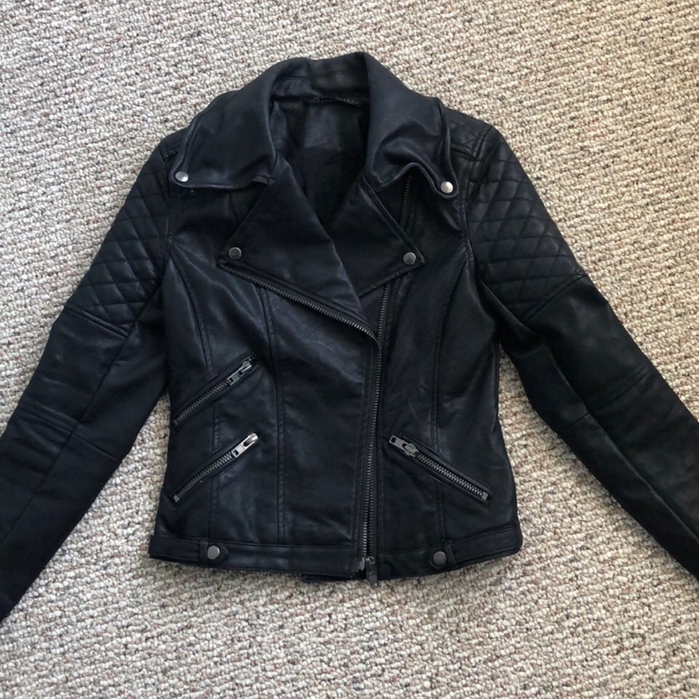 Lulu’s leather jacket - Picture 2 of 2